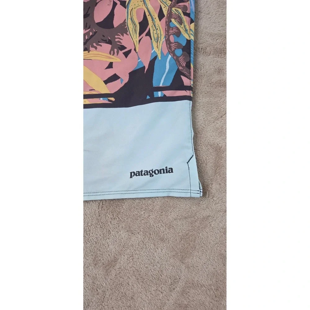 Patagonia Planing Stretch Board Shorts Men's Size 35 Multicolor Swim Trunks GOOD